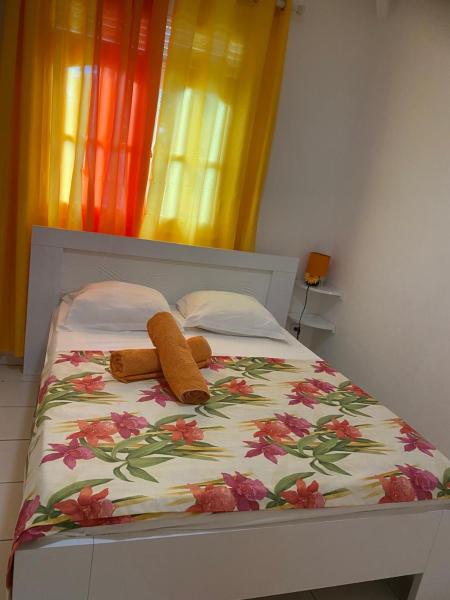 På billedet ses objektet Ti Zabricot by Les Gîtes d Olive beliggende i byen Richeplaine.