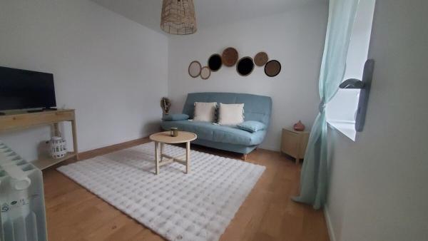 På bilden syns objektet appartement Le bohème som ligger i staden Loupeigne.