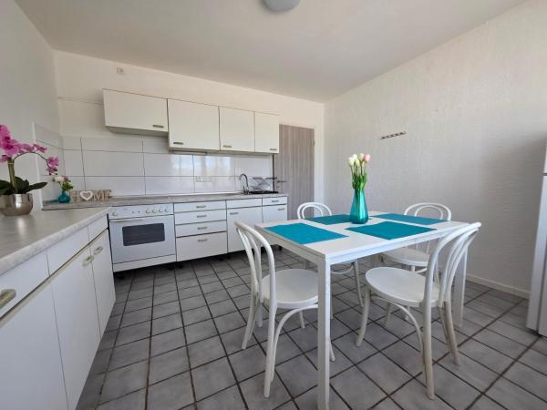 På billedet ses objektet Schöne Wohnung mit 3 Zimmer - 2 Bäder beliggende i byen Wassenach.