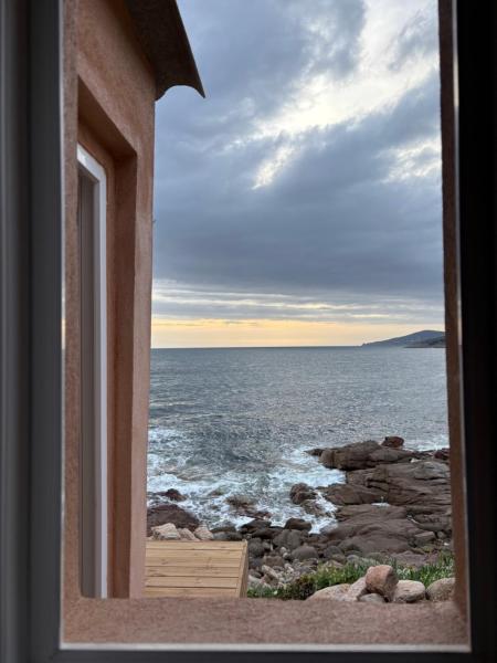 På billedet ses objektet Appartement 2 personnes les pieds dans l'eau beliggende i byen Vico.