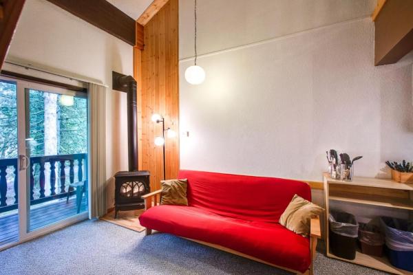 En la foto se muestra el objeto Snowline Lodge - Condo 56 - Sleeps 4 - Close to Mt Baker Free Wifi ubicado en la ciudad de Bellingham.