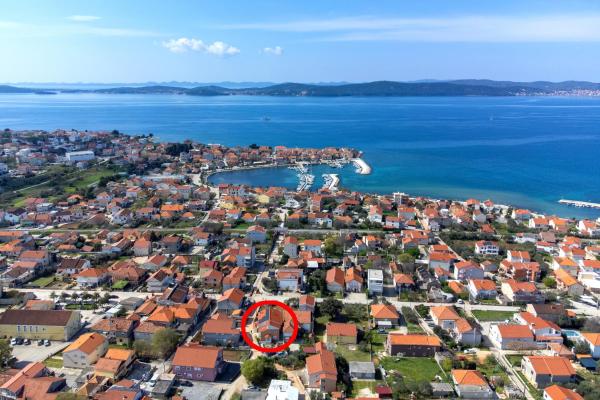 Apartments With Parking Space Bibinje, Zadar - 16188 - Sukošan
