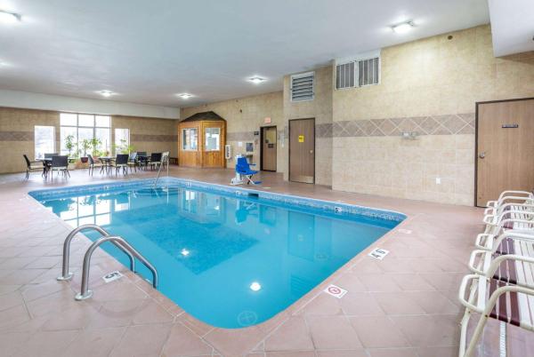 Foto 6: Super 8 by Wyndham Big Rapids