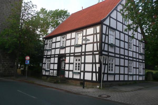 Na fotografii je vidět objekt Ferienwohnung im Torwärterhäuschen nacházející se ve městě Effeln.