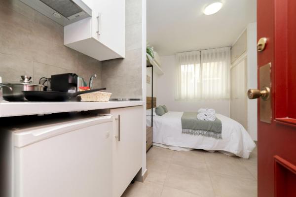 Classy IX - Ferga Suites, Madrid