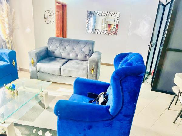 A la foto es mostra l'objecte Blue Studio de Bella situat a la ciutat de Dakar.