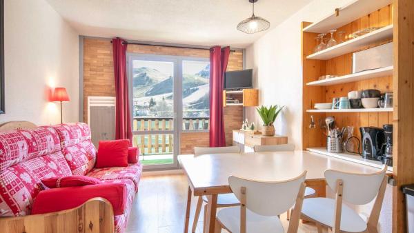 A la foto es mostra l'objecte Le Vernon N1021 - ST4 situat a la ciutat de Chamrousse.