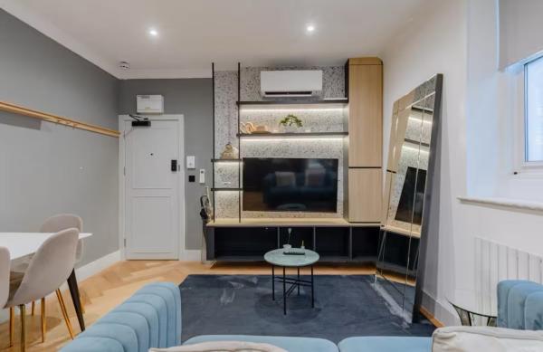 Zdjęcie 3: Sleek Flat in the Heart of Earls Court