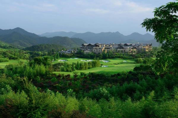 På bilden syns objektet JW Marriott Hotel Zhejiang Anji som ligger i staden Anji.