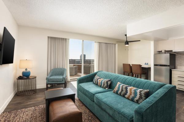 Foto 5: DoubleTree Suites by Hilton Austin Downtown Capitol
