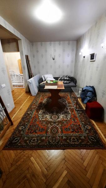 Foto 4: 2 кімнатна Квартира подобово у центрі Полтави біля ЦУМу з власною закритою парковкою Документи для відрядження Мережа квартир