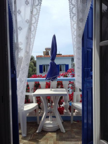A la foto es mostra l'objecte Meltemia Studio Samos near the beach situat a la ciutat de Kámpos.