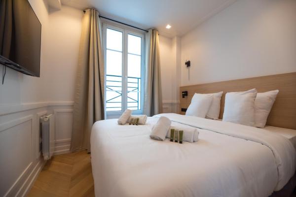 Kuva 7: Flat by River & Bastille