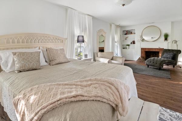 The photo shows the Historic Downtown Berlin Home Dog Friendly Home located in the city of Berlin.