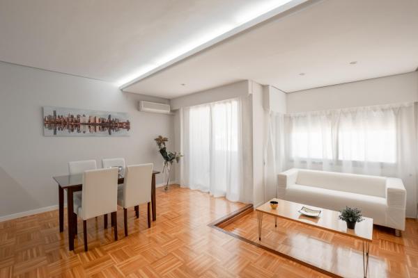 Very central and sunny apartment in Gran Via, Valencie