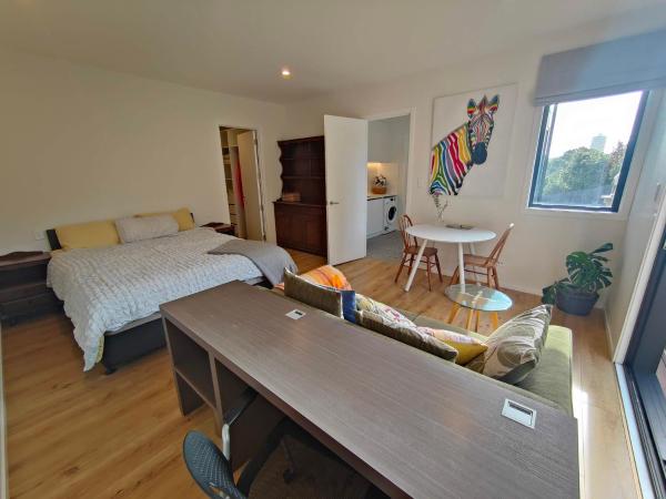 Lake Luxe - Auckland