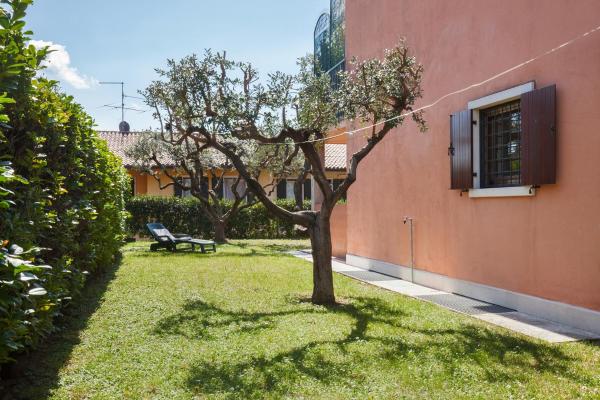 A la foto es mostra l'objecte Eli House situat a la ciutat de Cavaion Veronese.