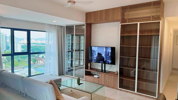 The Atrium at Jalan Ampang by OKBnB - Classy Executive Family Suite 3Bedroom with Balcony , nearby KLCC, Kuala Lumpur