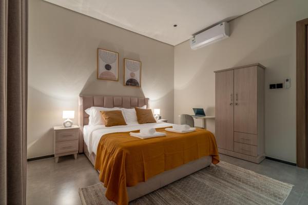 A la foto es mostra l'objecte Studio 01 In Al-narjis situat a la ciutat de Riad.
