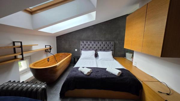 Amazing Apartament With Bedroom Tube by CityBeat, Kraków