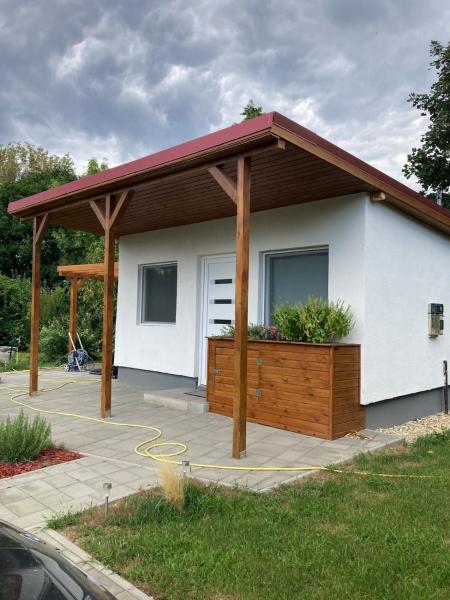 Auf dem Foto ist das Objekt Rozi's Vacation Home in Budakalász in der Stadt Budakalász zu sehen.