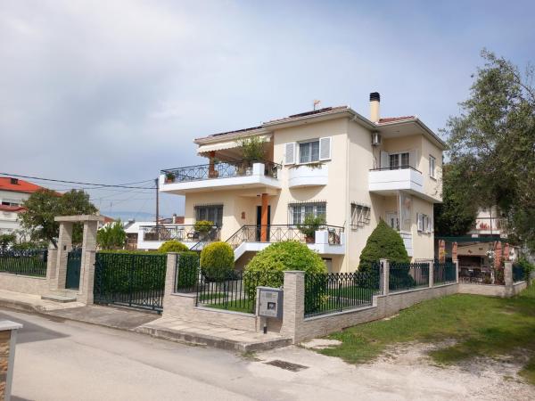 A la foto es mostra l'objecte GAIA HOUSE-Trikala situat a la ciutat de Sotíra.