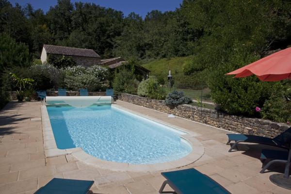 A la foto es mostra l'objecte Maison à la campagne avec piscine privée situat a la ciutat de Marsalès.