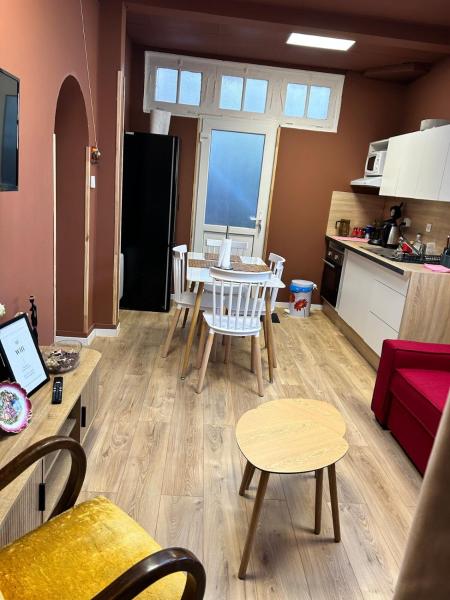 A la foto es mostra l'objecte Charmant appartement Havana situat a la ciutat de Plounévézel.