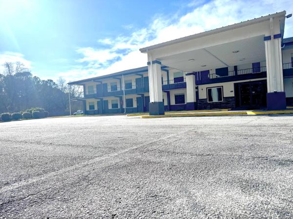 På billedet ses objektet Days Inn by Wyndham Lavonia beliggende i byen Lavonia.