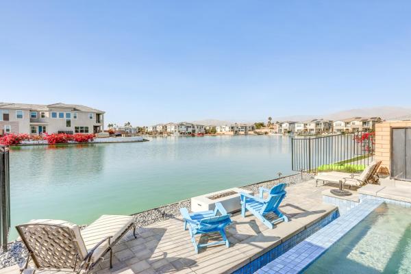 På bildet vises objektet Luxe Indio Lake House 7 Mi to Coachella! som ligger i byen Indio.