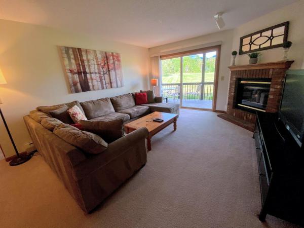 A la foto es mostra l'objecte SC10 Cozy Bretton Woods ground level condo situat a la ciutat de Carroll.