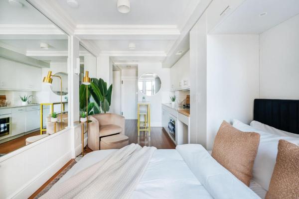 73-1509 New Reno Studio UWS 24H Doorman Gym Laundry, New York