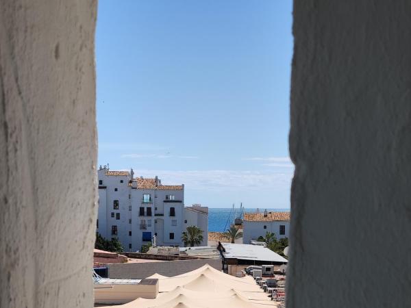 A la foto es mostra l'objecte New & Beautiful Loft in Puerto Banus situat a la ciutat de Marbella.
