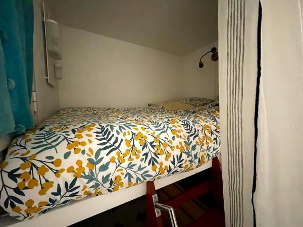 Фотография 5: Studio with balcony in Antibes with AC