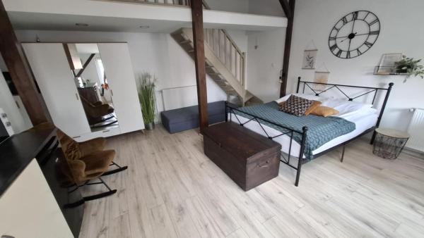 På billedet ses objektet Attic Room Ełk beliggende i byen Ełk.
