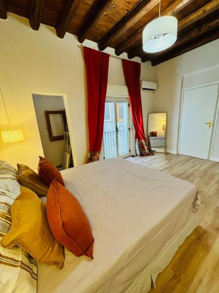 A la foto es mostra l'objecte Casa Papèl 4 posti letto situat a la ciutat de Palerm.