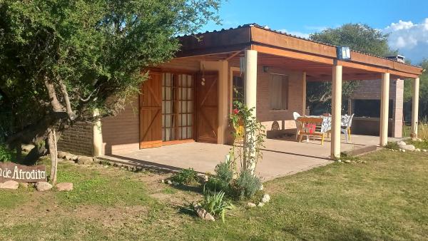 写真にはサンロレンソ市にあるCabaña Rincón de Afroditaが写っています。