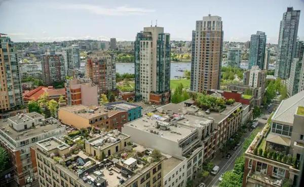 A la foto es mostra l'objecte Luxury Ocean view Apartment- Heart of Yaletown Downtown Vancouver situat a la ciutat de Vancouver.
