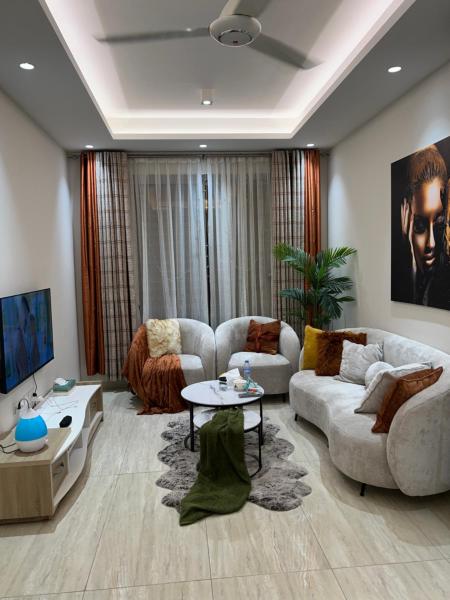 På billedet ses objektet 1BHK Luxurious Apartment Muscat bousher beliggende i byen Muscat.