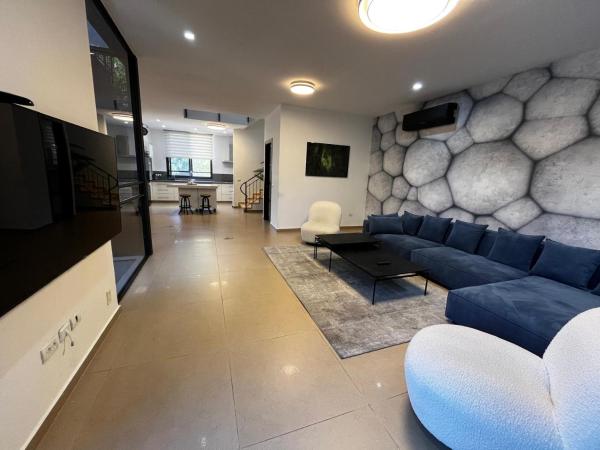 Super House- Villa09 - Tel Aviv