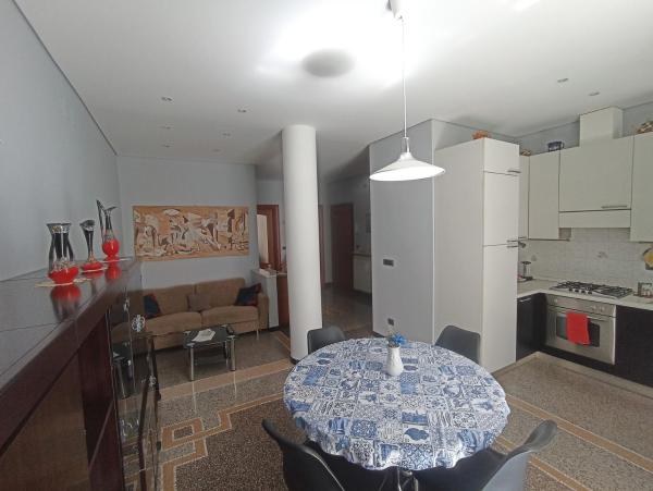 På billedet ses objektet La casa sul mare-Savona beliggende i byen Savona.