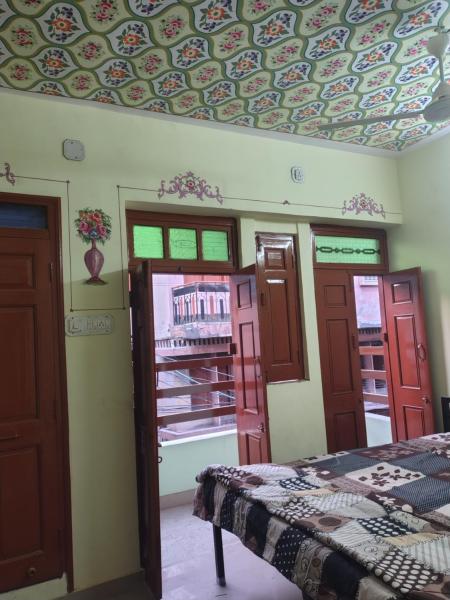 A la foto es mostra l'objecte A B GUESTHOUSE & HOME STaY situat a la ciutat de Gajner.