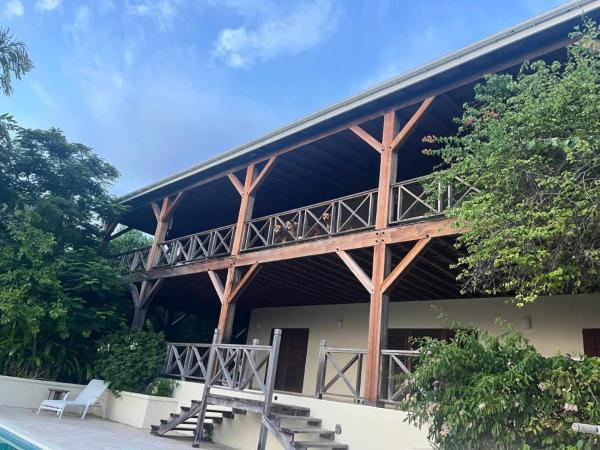 Na zdjęciu widoczny jest obiekt Monks Hill Villa położony w mieście Cobbs Cross.