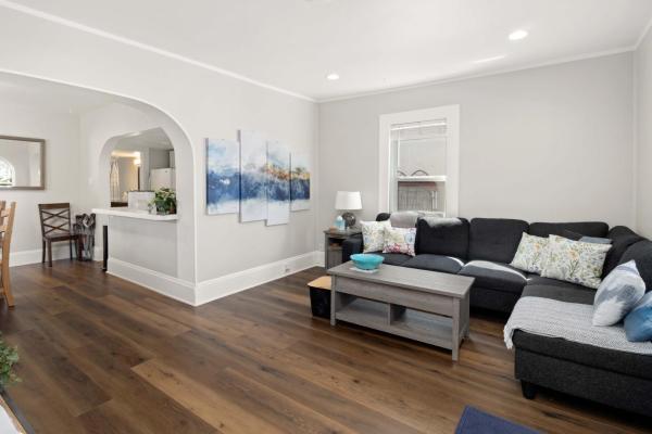 Billede 3: Charming, Historic! Walking Distance to Town!