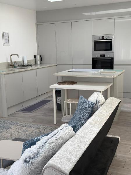 Foto 2: Devonshire - 1 Bedroom Apartment with Full Amenities