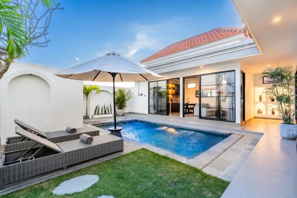 A la foto es mostra l'objecte The R Villa Dempo - Modern, Private & Serviced situat a la ciutat de Buduk.