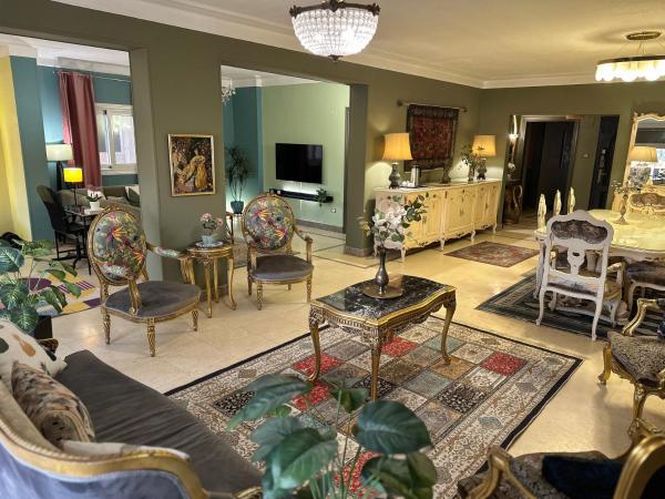 Bilde 2: Spacious, Luxurious 3-Bedroom Apartment in Nasr City for Families & Corporates