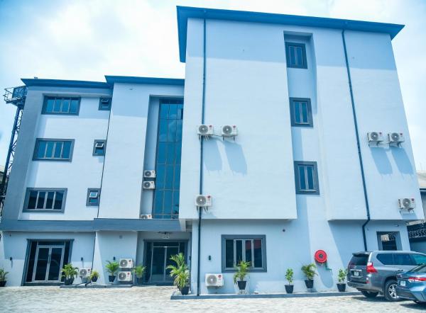Στη φωτογραφία φαίνεται το αντικείμενο Le Mehol Hotel and Suites που βρίσκεται στην πόλη Umueme.