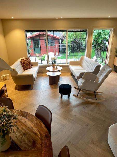 A la foto es mostra l'objecte Cozy house with lovely garden situat a la ciutat de Sandefjord.