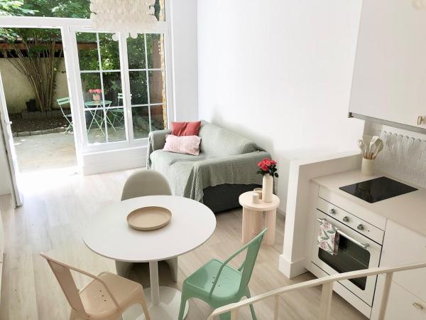 A la foto es mostra l'objecte Villa Mini Romy with outdoor area situat a la ciutat de Parmain.